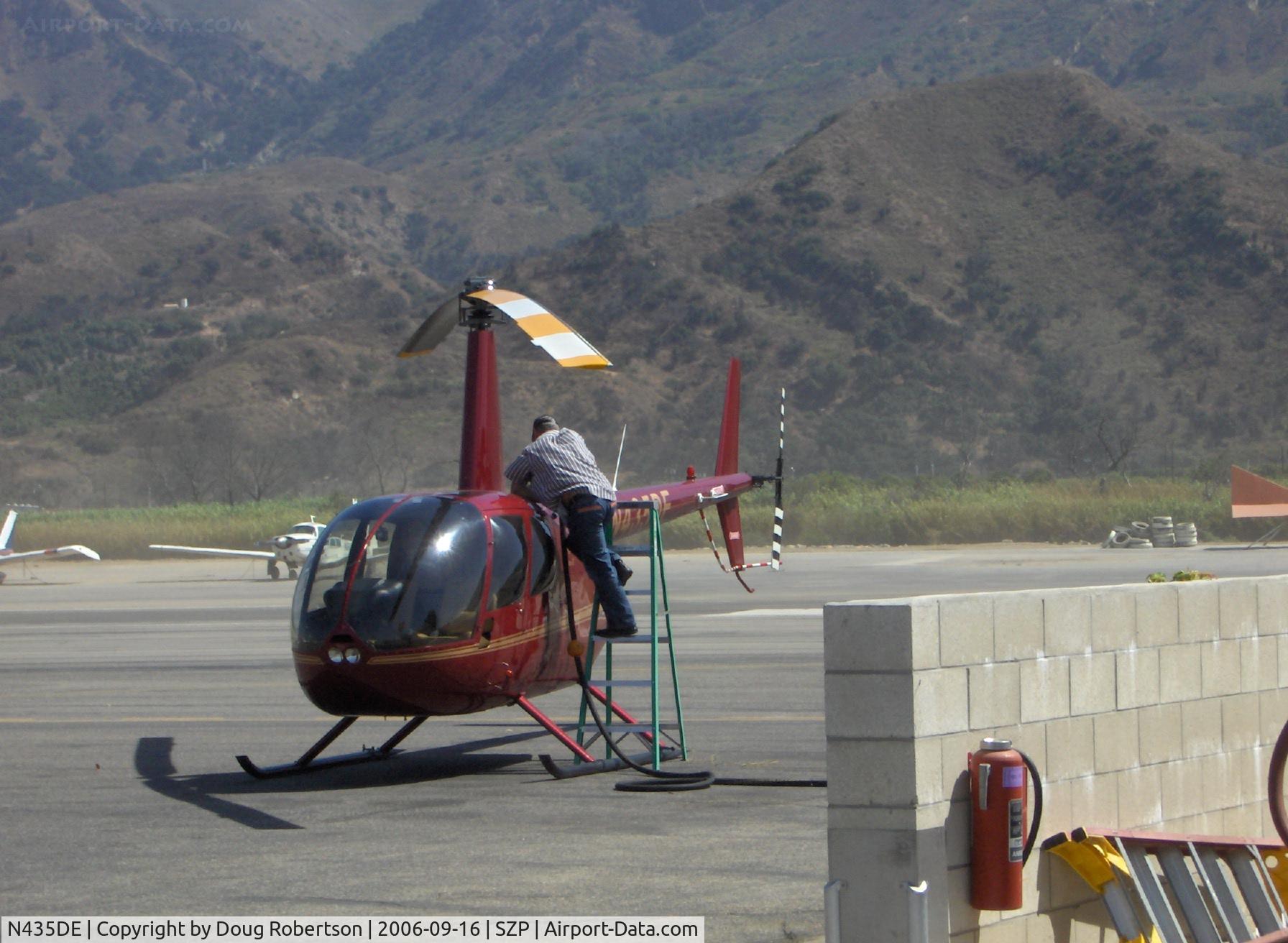 N435DE, 2005 Robinson R44 Raven II C/N 10605, 2005 Robinson R44 RAVEN II, Lycoming IO-540 derated to 245 Hp for takeoff 205 Hp continuous, refueling