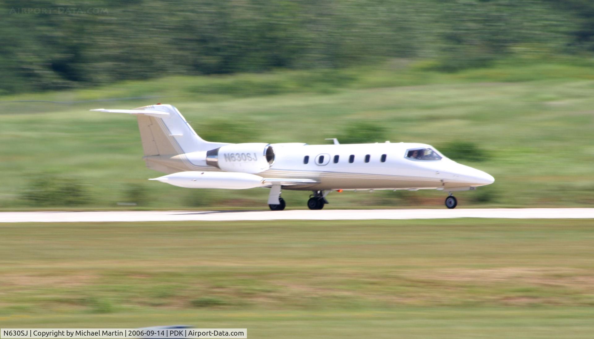 N630SJ, 1980 Gates Learjet 35A C/N 344, Departing Runway 20L