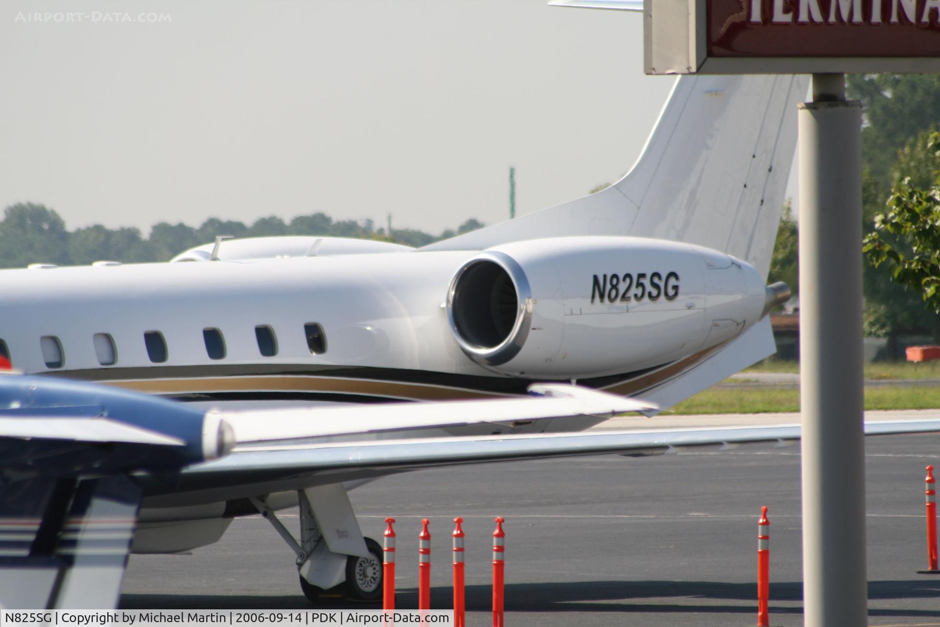 N825SG, 2004 Embraer EMB-135BJ Legacy C/N 14500825, Tail Numbers