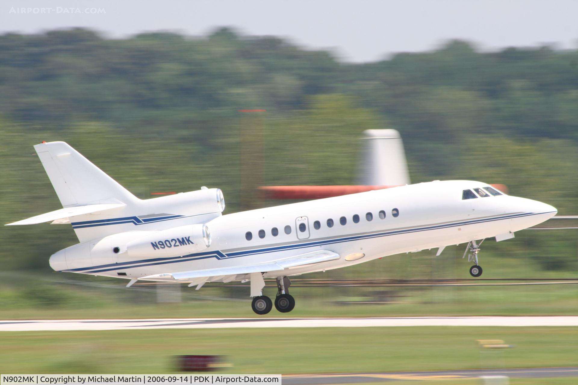 N902MK, 1995 Dassault Falcon 900 C/N 152, Departing Runway 20L