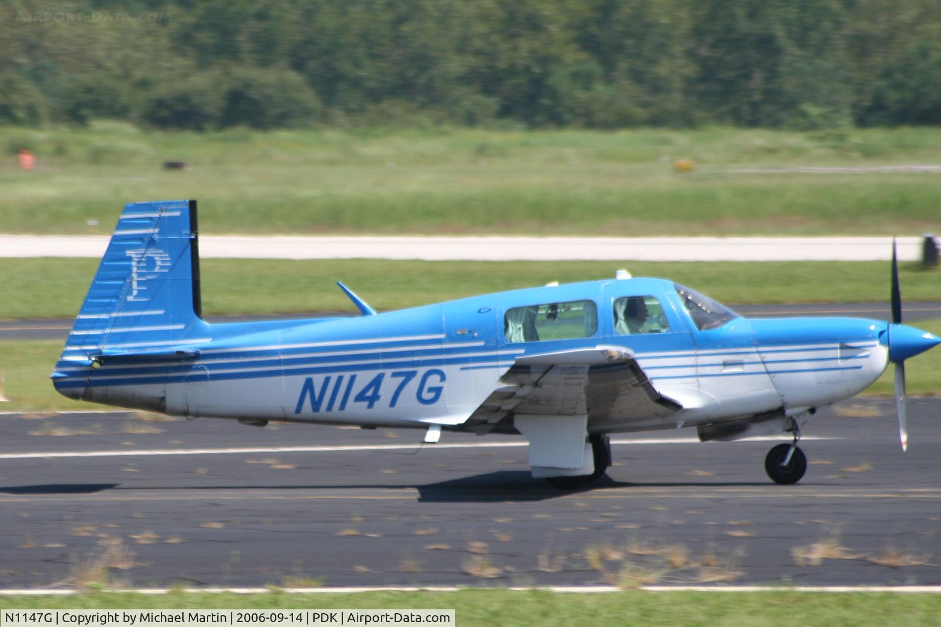 N1147G, 1981 Mooney M20K C/N 25-0595, Takeoff Roll