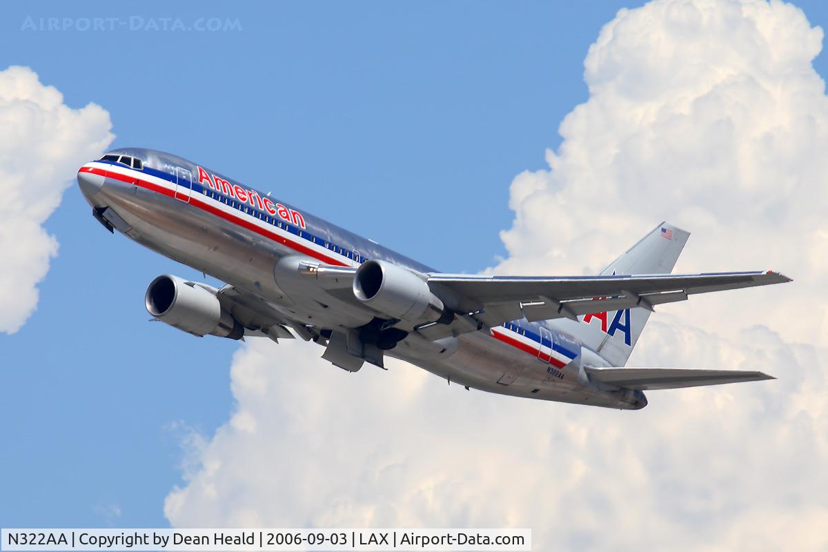 N322AA, 1986 Boeing 767-223 C/N 22323, American Airlines N322AA climbing out from RWY 25R.