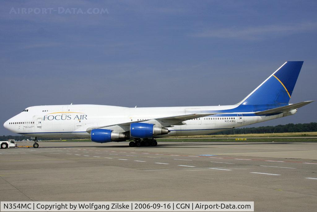 N354MC, 1985 Boeing 747-341 C/N 23394, visitor