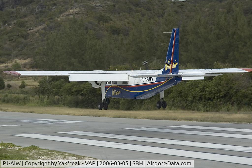 PJ-AIW, 1987 Pilatus Britten-Norman BN-2A-26 Islander C/N 2038B, Winair BN2 Islander
