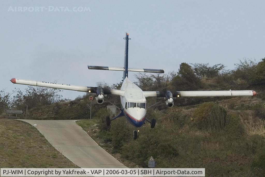 PJ-WIM, De Havilland Canada DHC-6-300 Twin Otter C/N 840, Winair Dash 6 Twin Otter