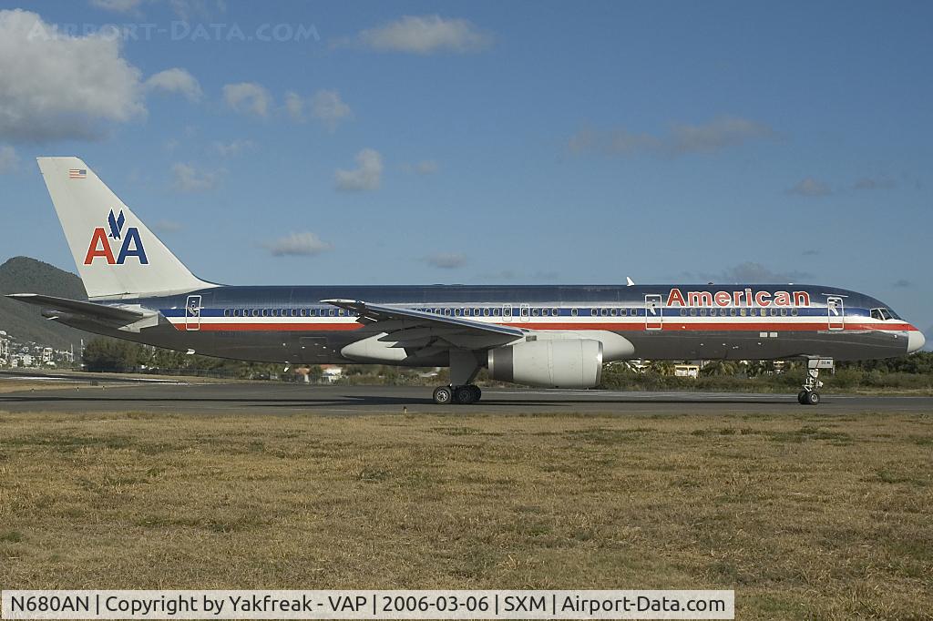 N680AN, 1999 Boeing 757-223 C/N 29590, American Airlines Boeing 757-200