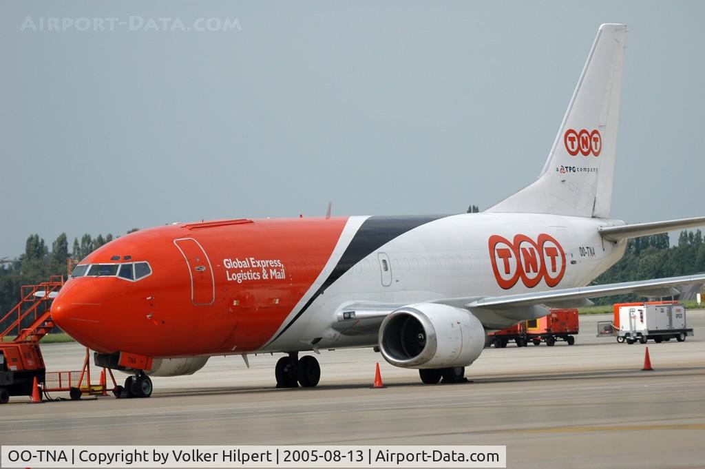 OO-TNA, 1986 Boeing 737-3T0F C/N 23569, at Liege