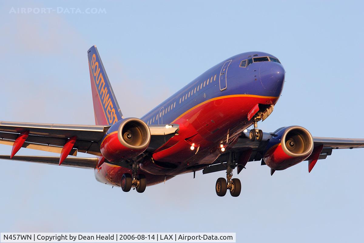N457WN, 2004 Boeing 737-7H4 C/N 33856, Southwest Airlines N457WN on final approach to RWY 24R.