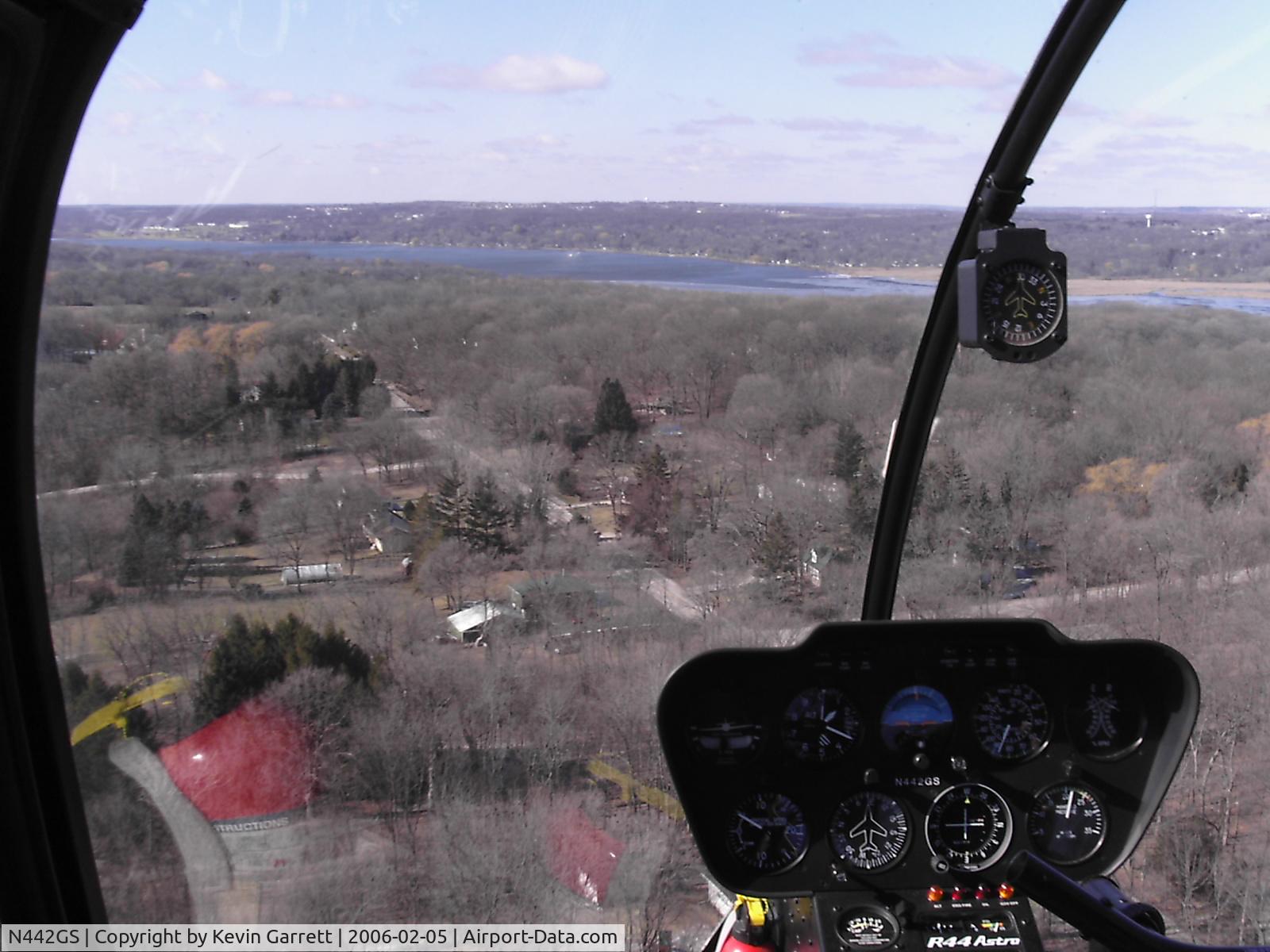 N442GS, 2008 Robinson R44 II C/N 12522, Above Lake Geneva Wisconsin, on Feb 5, 2006