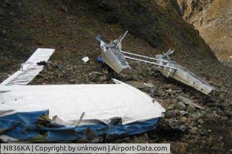 N836KA, 1954 De Havilland Canada DHC-2 Beaver Mk.I (L20A) C/N 604, Crash Site 9-16-2006