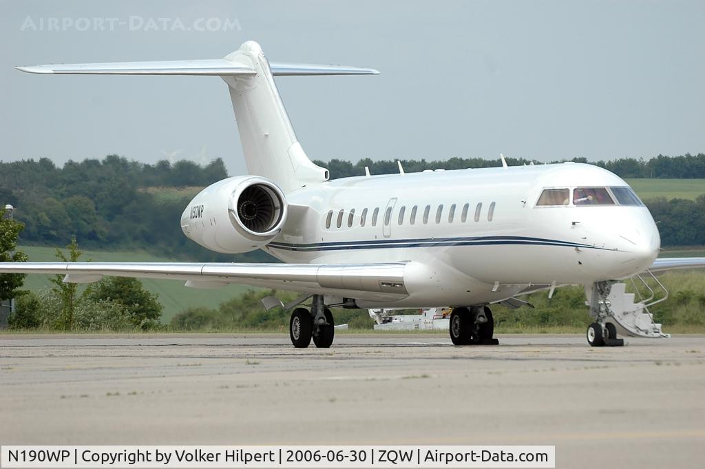 N190WP, 2001 Bombardier BD-700-1A10 Global Express C/N 9104, Bombardier BD-700 Global Express