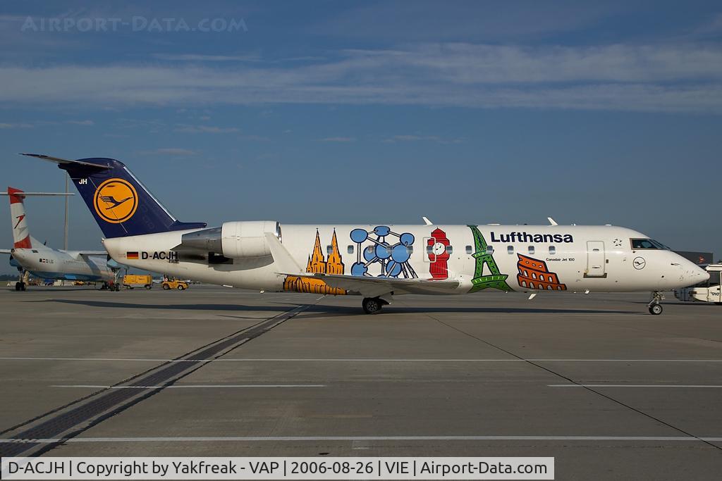 D-ACJH, 1998 Canadair CRJ-200LR (CL-600-2B19) C/N 7266, Lufthansa Regionaljet in special colors