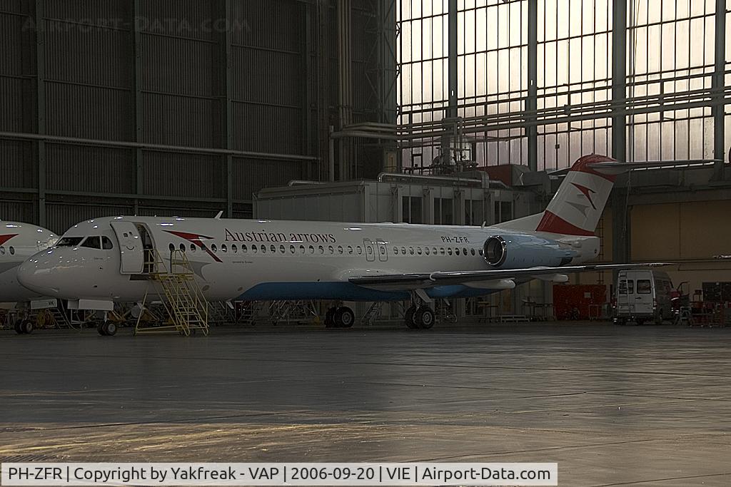 PH-ZFR, 1992 Fokker 100 (F-28-0100) C/N 11404, Austrian Arrows Fokker 100 now OE-LVL