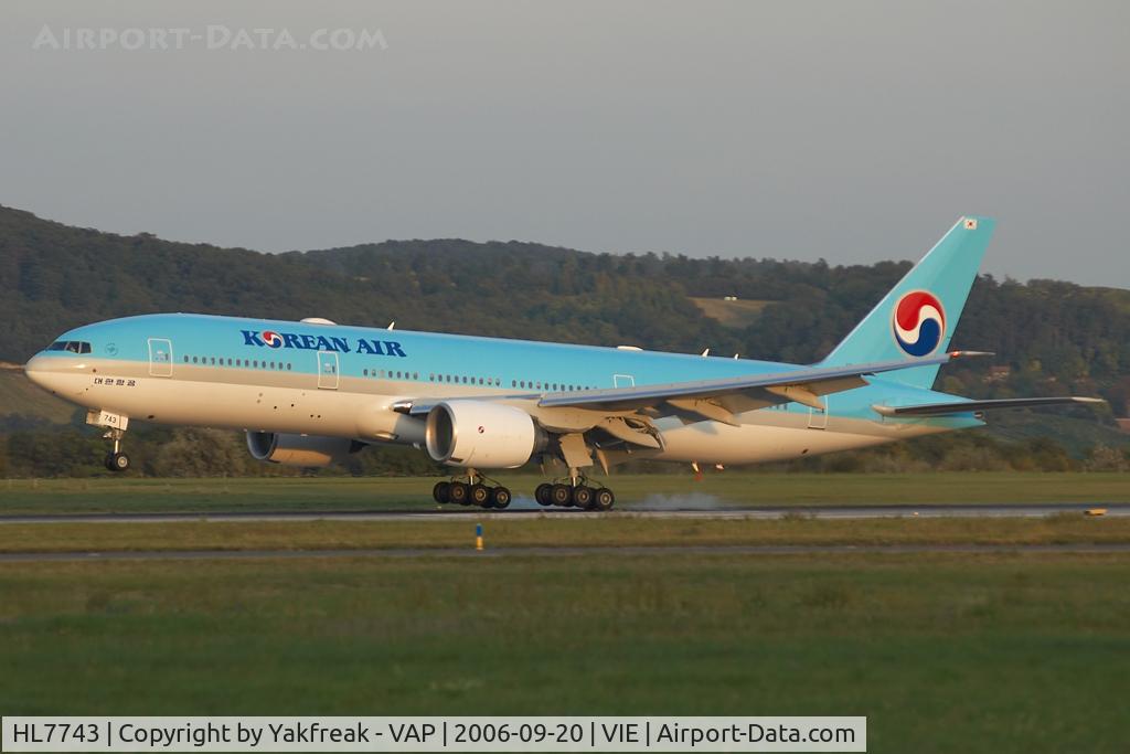 HL7743, 2006 Boeing 777-2B5/ER C/N 34208, Korean Air Boeing 777-200
