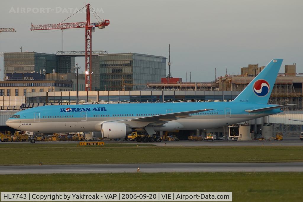 HL7743, 2006 Boeing 777-2B5/ER C/N 34208, Korean Air Boeing 777-200