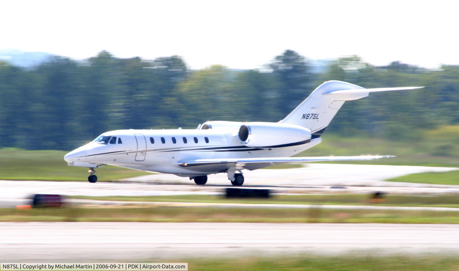 N87SL, 2002 Cessna 750 Citation X C/N 750-0174, Landing 2R