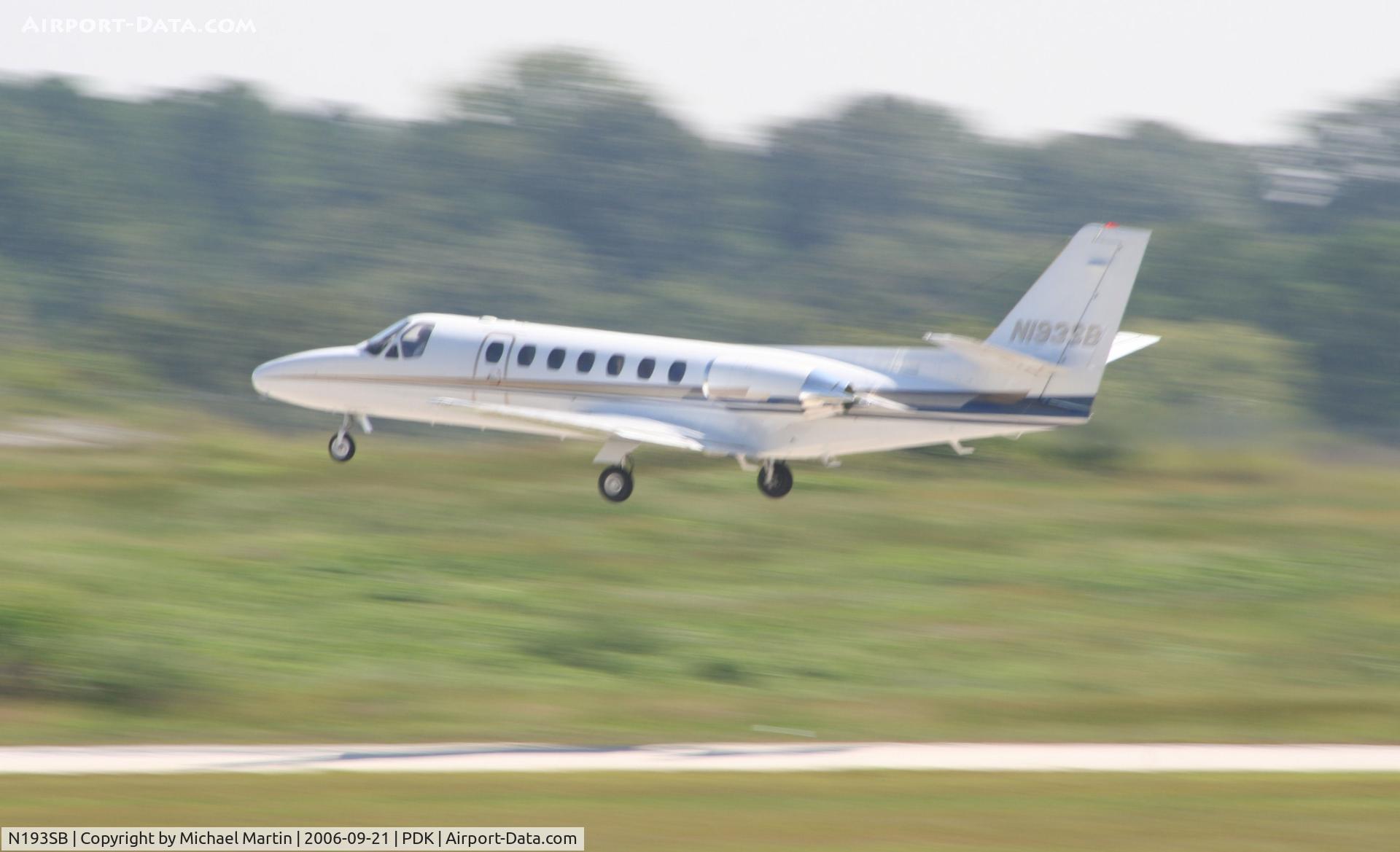N193SB, Cessna 560XL C/N 560-6019, Departing Runway 2R