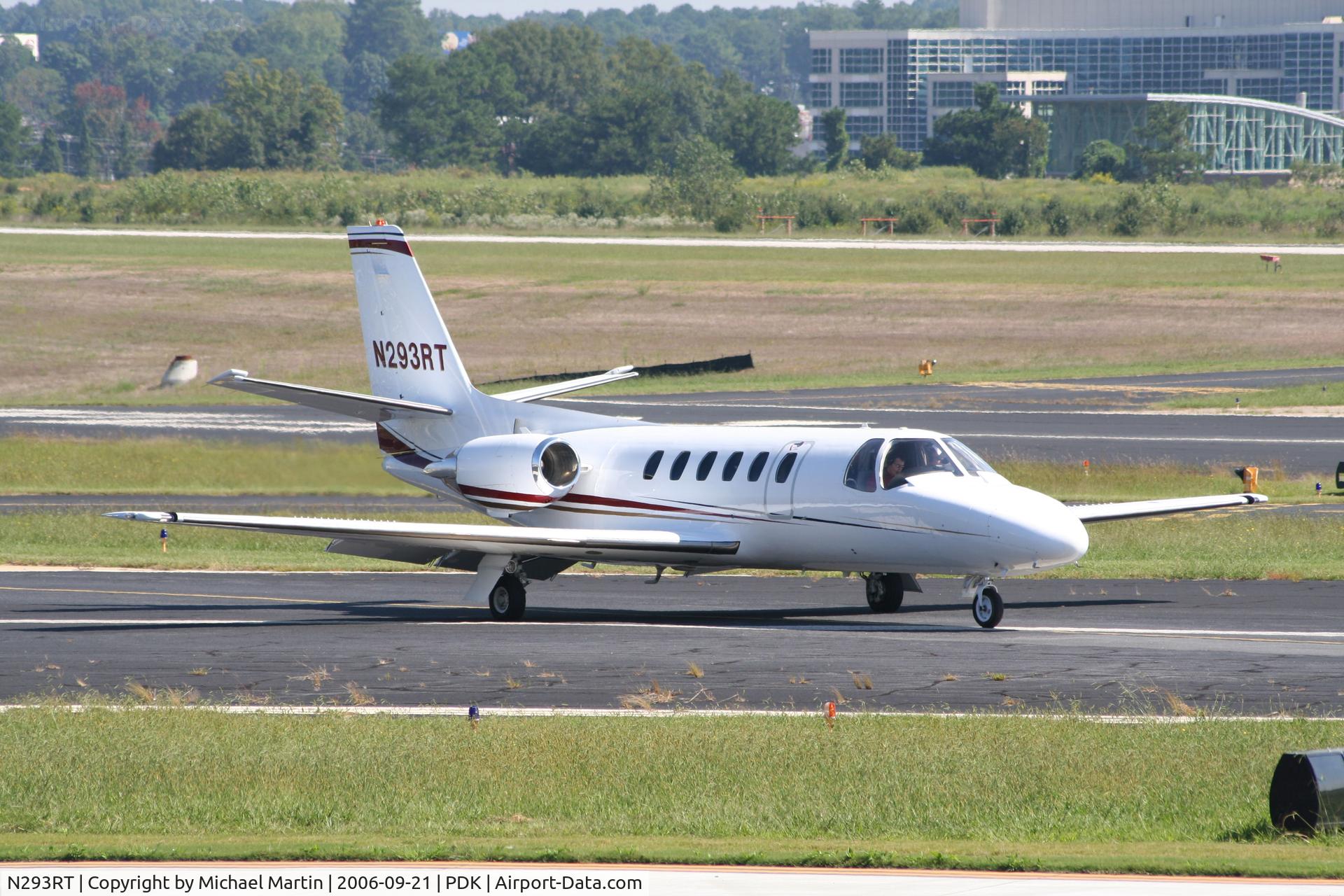 N293RT, 1985 Cessna S550 Citation IIS C/N S550-0023, Taxing to Runway 2R