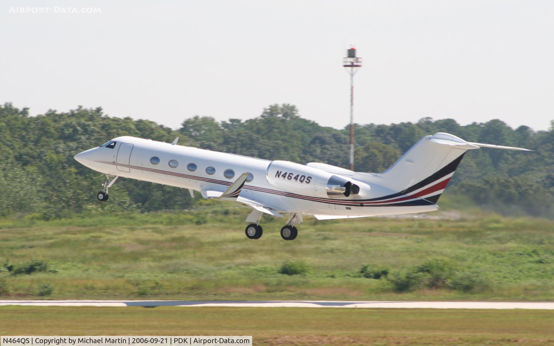 N464QS, 1995 Gulfstream Aerospace G-IV C/N 1264, Departing Runway 2R