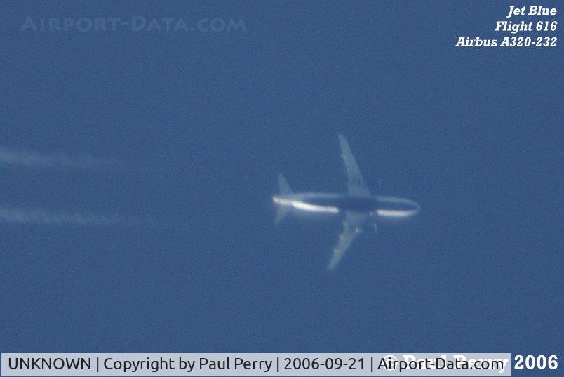 UNKNOWN, Contrails Various C/N Unknown, High altitude Airbus headed north