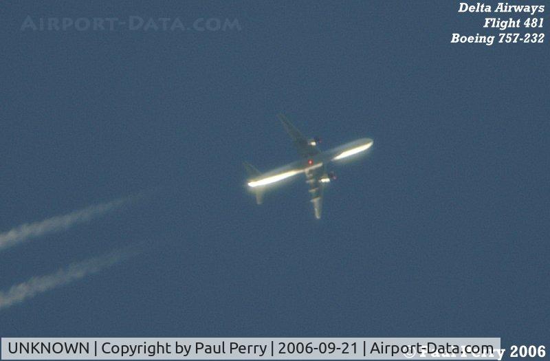 UNKNOWN, Contrails Various C/N Unknown, Always a sky full of Boeings it seems