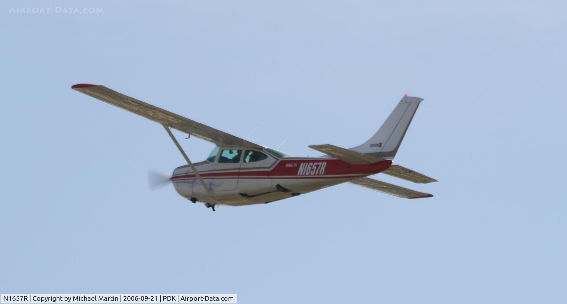 N1657R, 1978 Cessna R182 Skylane RG C/N R18200499, Departing 20L - Gear Up!