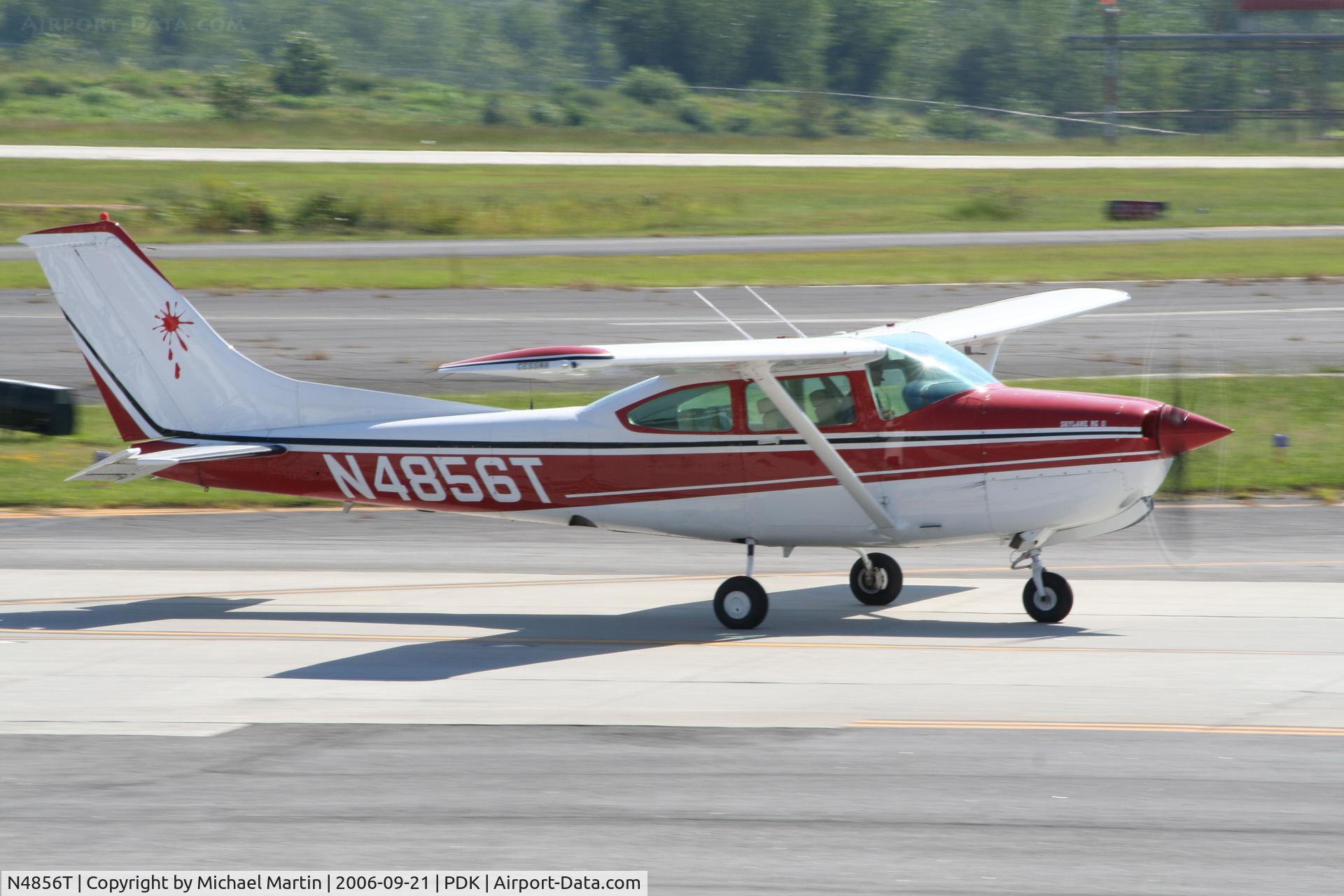 N4856T, 1981 Cessna R182 Skylane RG C/N R18201777, Taxing to Runway 2L