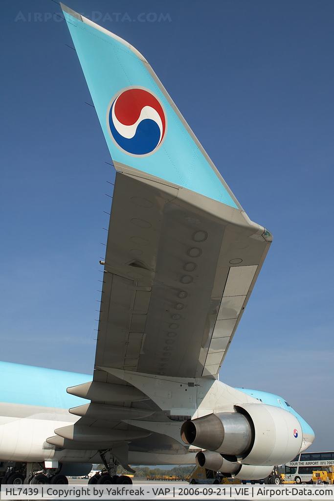 HL7439, 2003 Boeing 747-4B5F/SCD C/N 33516, Korean Air Boeing 747-400F
