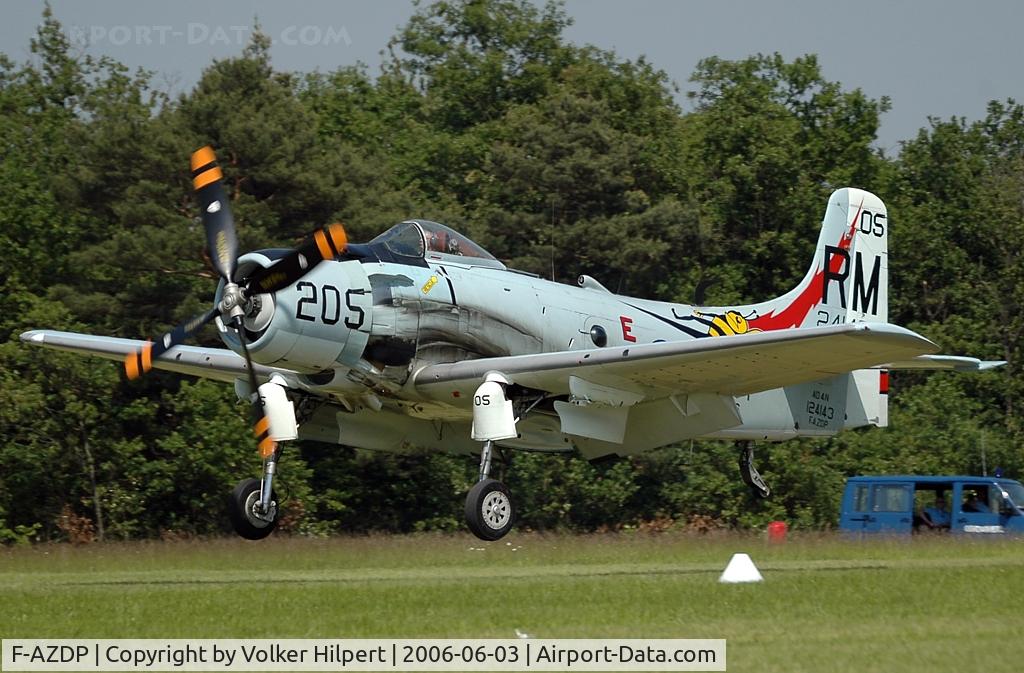F-AZDP, Douglas AD-4N Skyraider C/N 7449, Douglas Skyraider