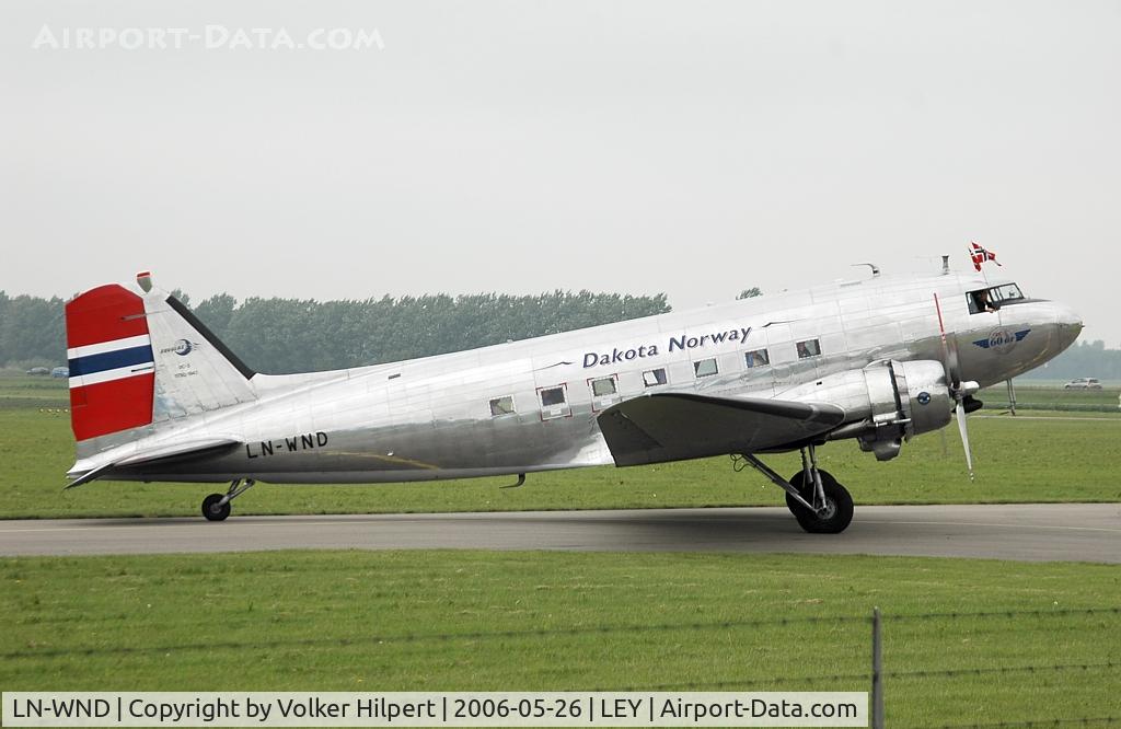 LN-WND, 1943 Douglas C-53D-DO Skytrooper (DC-3A) C/N 11750, Douglas DC-3