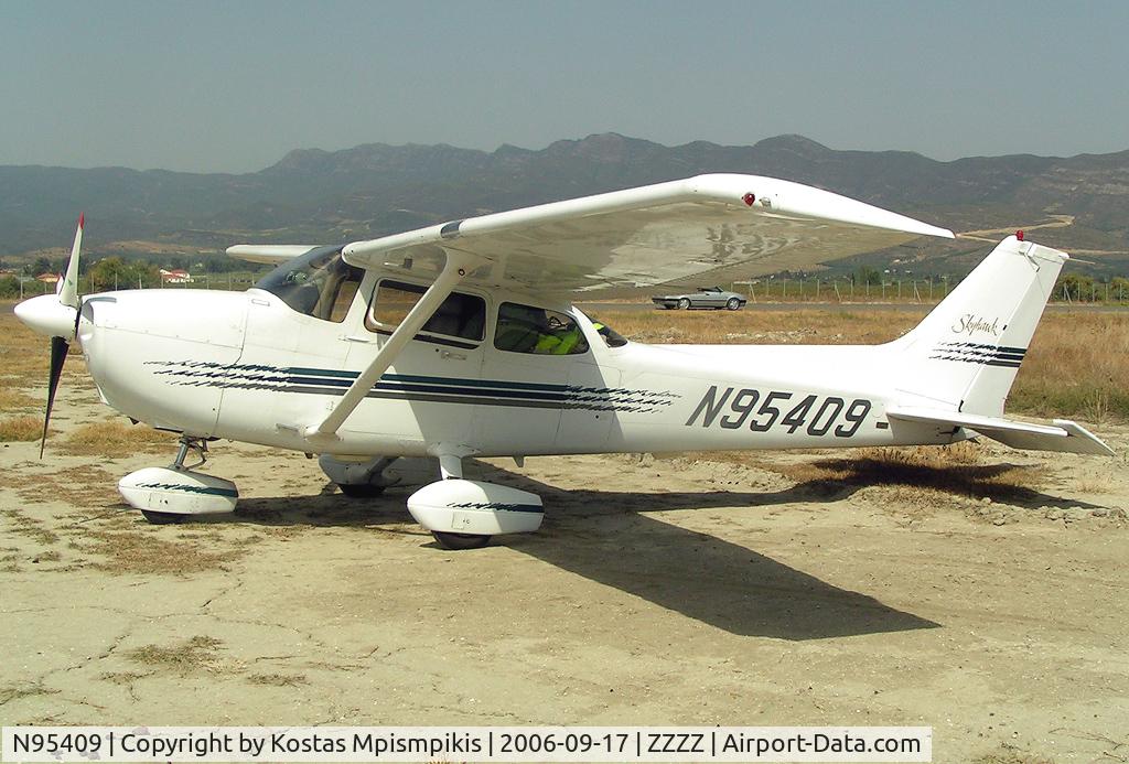 N95409, 1998 Cessna 172R C/N 17280424, At Mesologgi Airfield...