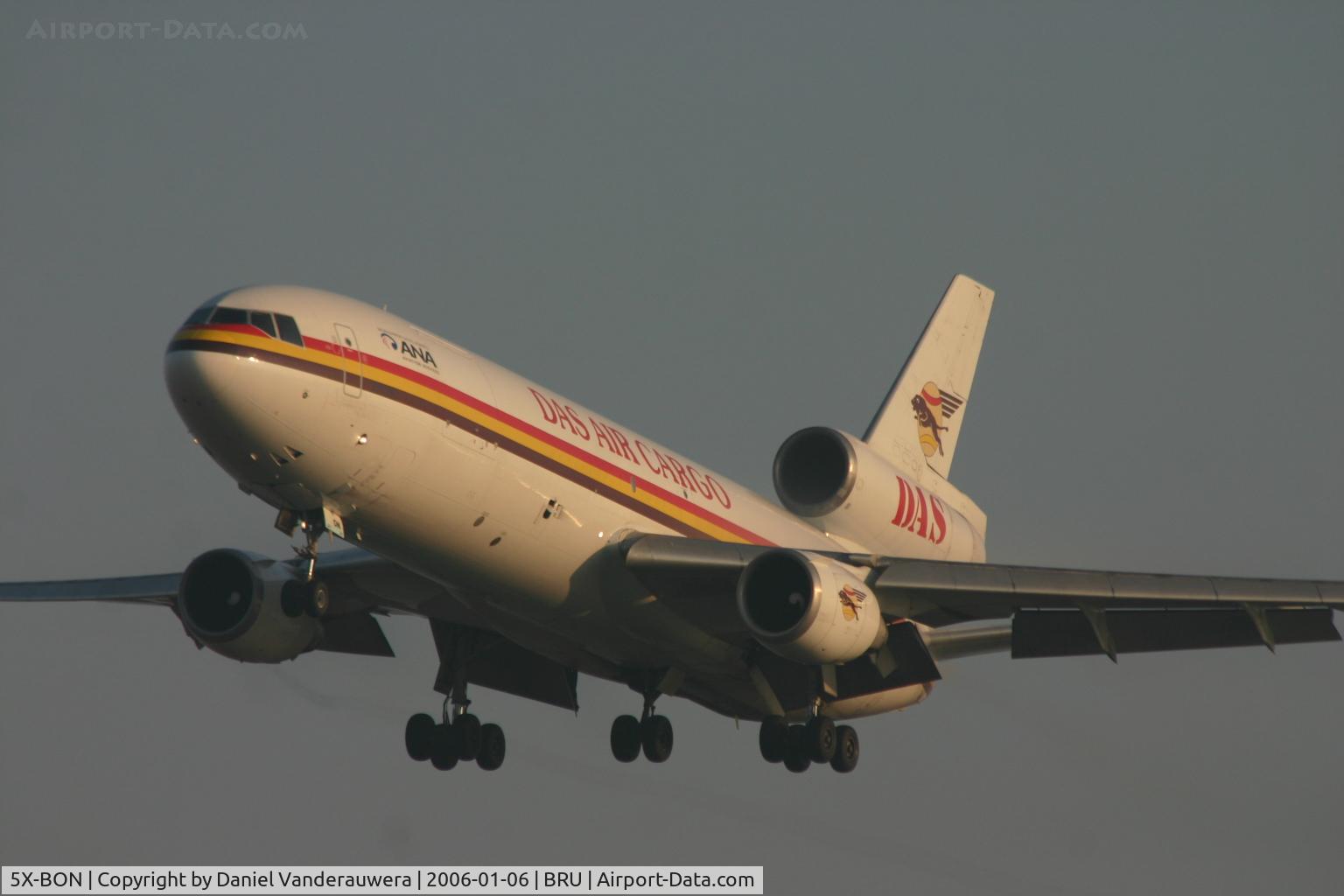 5X-BON, 1975 McDonnell Douglas DC-10-30F C/N 46921, arrival on rwy 25L