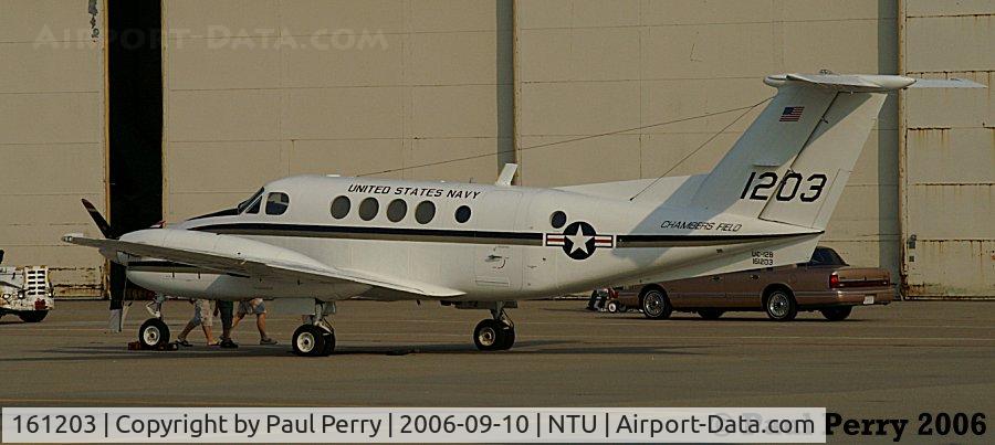 161203, Beech UC-12B Huron C/N BJ-19, UC-12B based nearby at NAVSTA Norfolk, Chambers Field