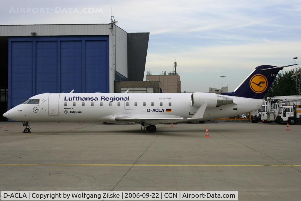 D-ACLA, Canadair CRJ-100LR (CL-600-2B19) C/N 7004, visitor