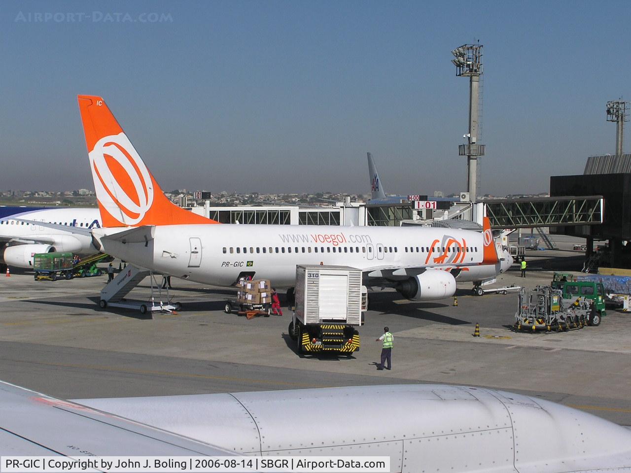 PR-GIC, 2001 Boeing 737-83N C/N 32576, GOL B-737 at Sao Paulo, Brazil