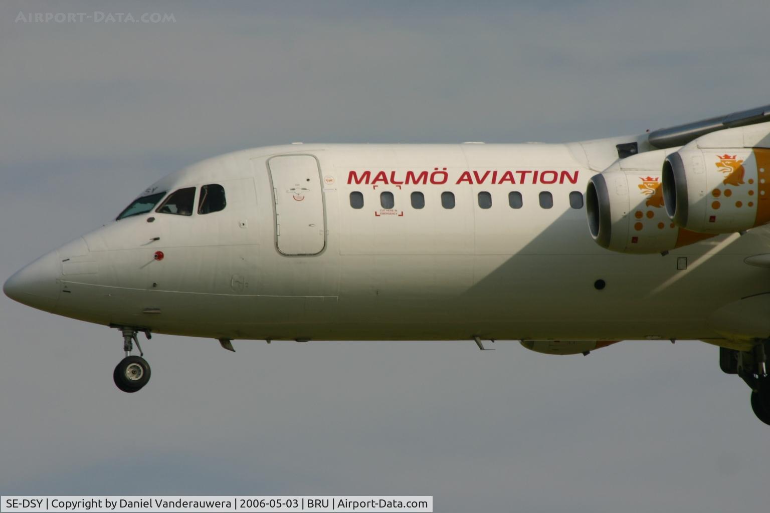 SE-DSY, 1995 British Aerospace Avro 146-RJ100 C/N E3263, close-up