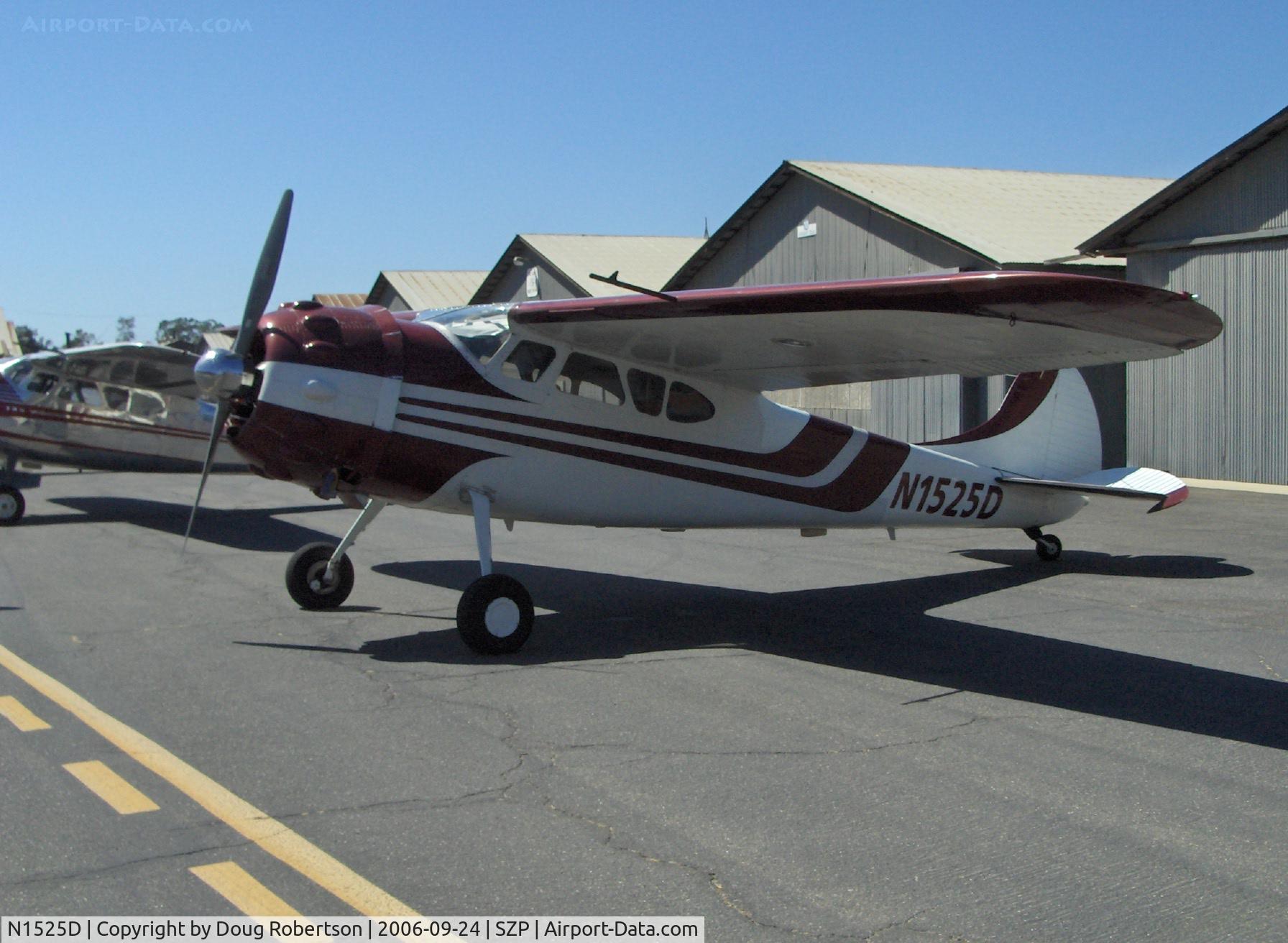 N1525D, 1952 Cessna 190 C/N 7747, 1952 Cessna 190 BUSINESSLINER, Jacobs L6 240 Hp, note cowl flaps mod