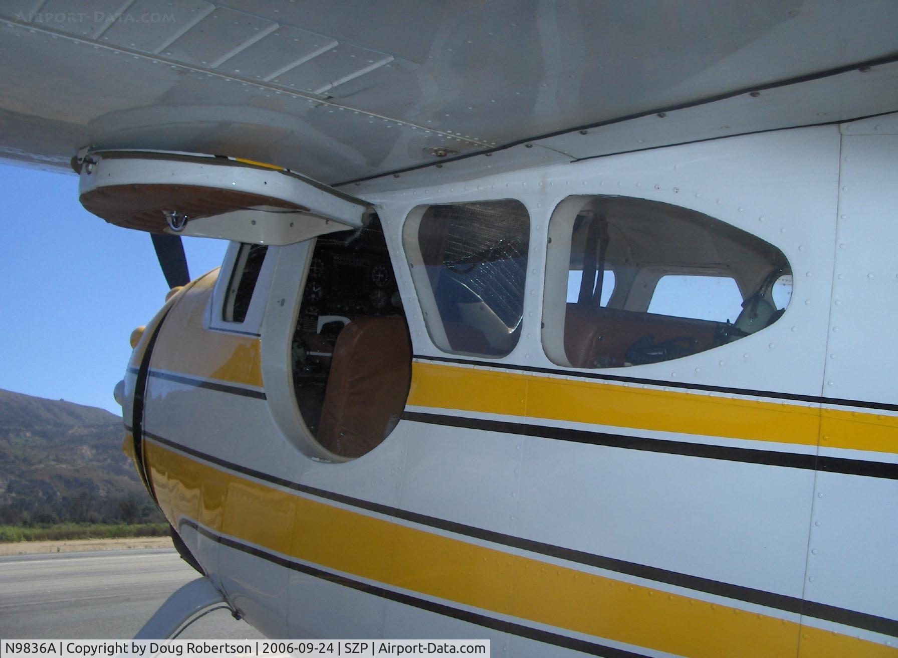 N9836A, 1950 Cessna 195 C/N 7529, 1950 Cessna 195 BUSINESSLINER, Jacobs R755A 300 Hp, left side door open for ventilation