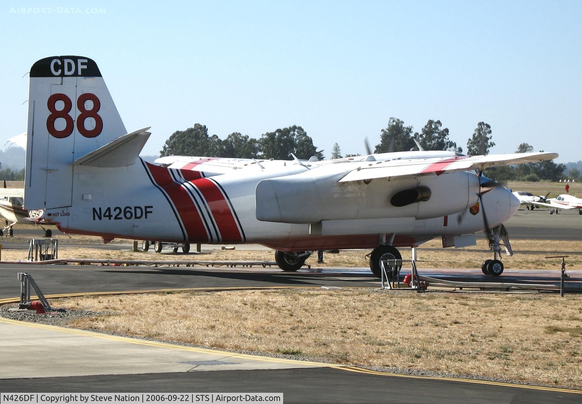 N426DF, 1999 Marsh Aviation S-2F3AT C/N 152824, Grass Valley-based CDF S-2T Tanker #88 with Bob Finer at the controls ready to reload at Sonoma County Airport, CA