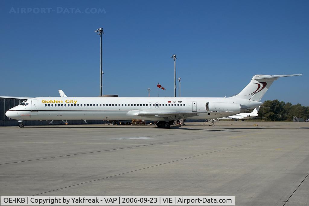 OE-IKB, 1986 McDonnell Douglas MD-83 (DC-9-83) C/N 49448, Golden City/Mapjets MD80