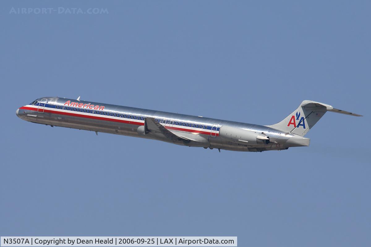 N3507A, 1989 McDonnell Douglas MD-82 (DC-9-82) C/N 49801, American Airlines N3507A (FLT AAL2442) climbing out from RWY 25R enroute to Dallas Fort Worth Int'l (KDFW).