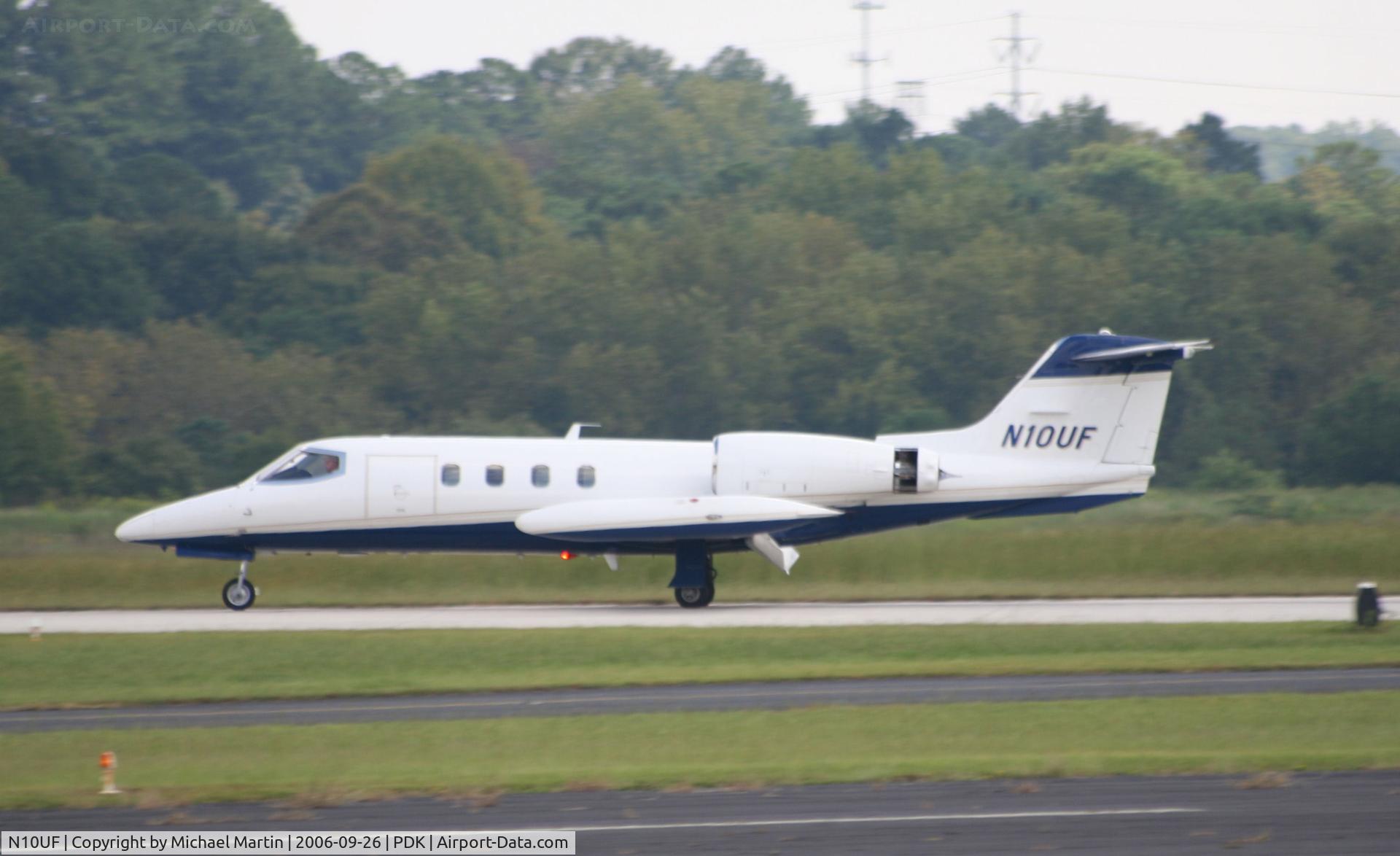 N10UF, 1978 Gates Learjet 35A C/N 166, Landing Runway 2R