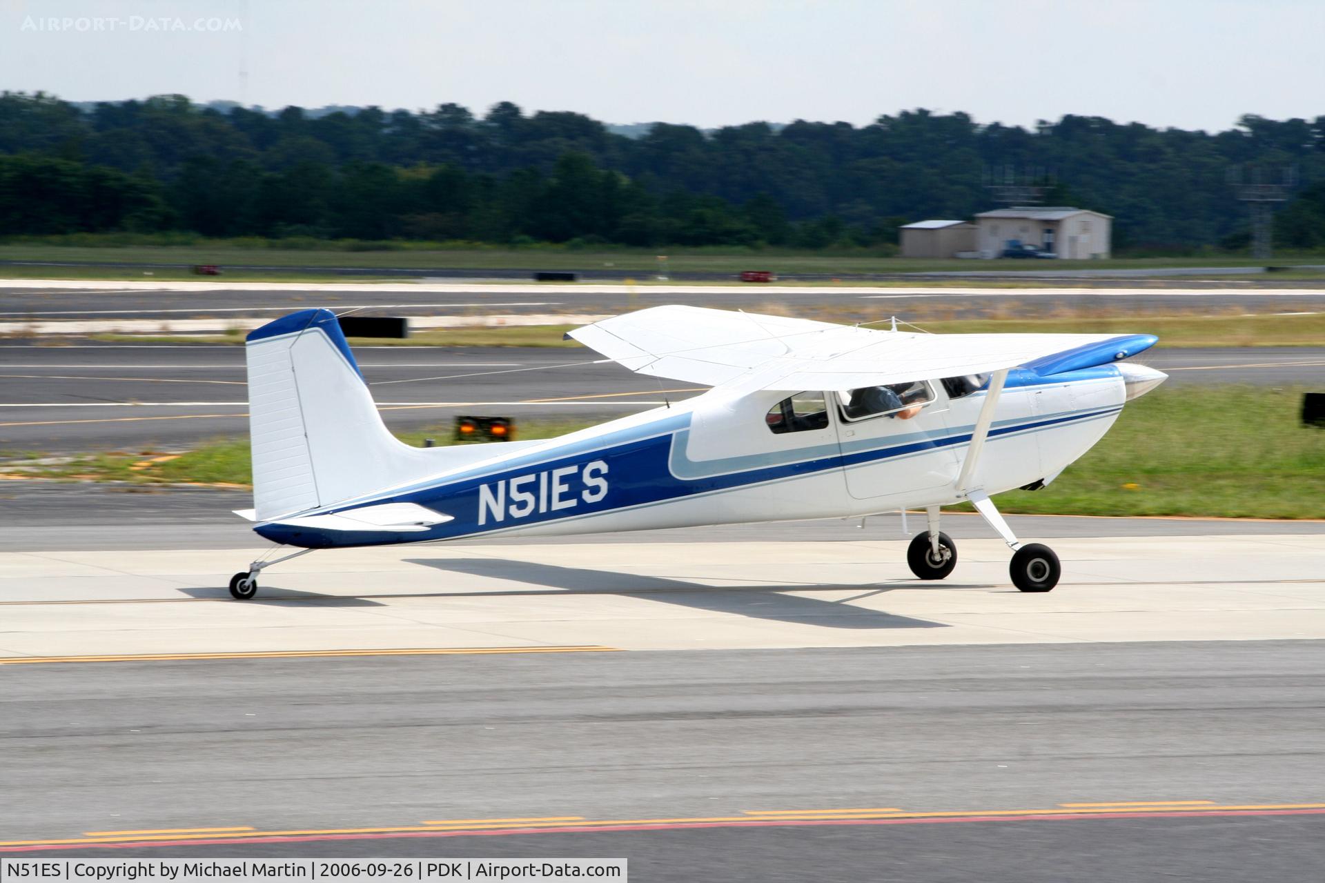 N51ES, 1955 Cessna 180 C/N 31839, Taildragger taxing to Runway 2L
