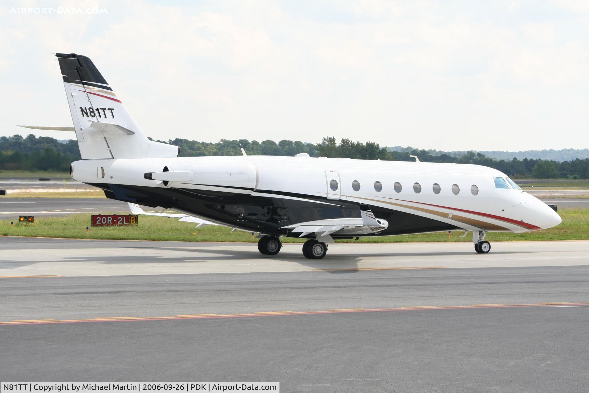 N81TT, 1999 Israel Aircraft Industries IAI-1126 Galaxy C/N 006, Taxing to Runway 2R