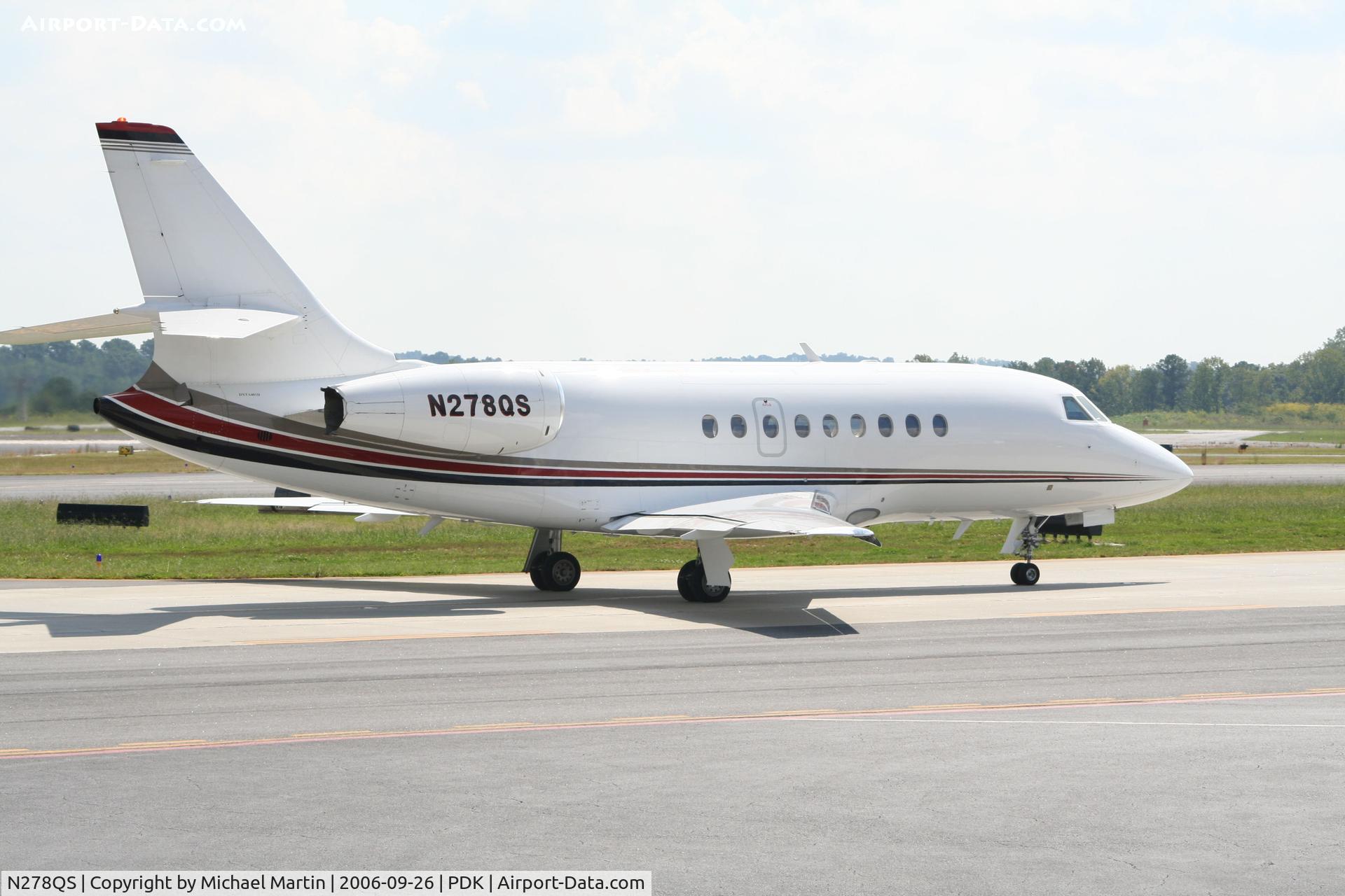 N278QS, 1999 Dassault Falcon 2000 C/N 77, Taxing to Runway 2R