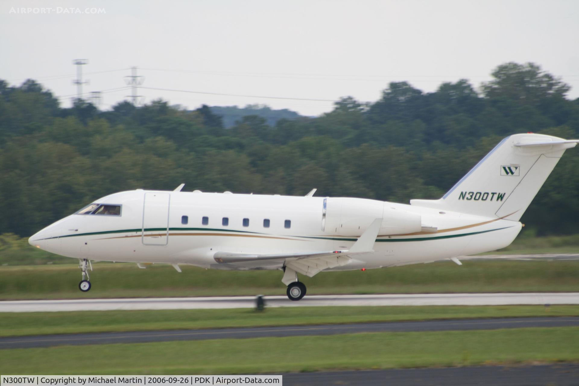 N300TW, 1999 Bombardier Challenger 604 (CL-600-2B16) C/N 5428, Departing PDK enroute to MGM