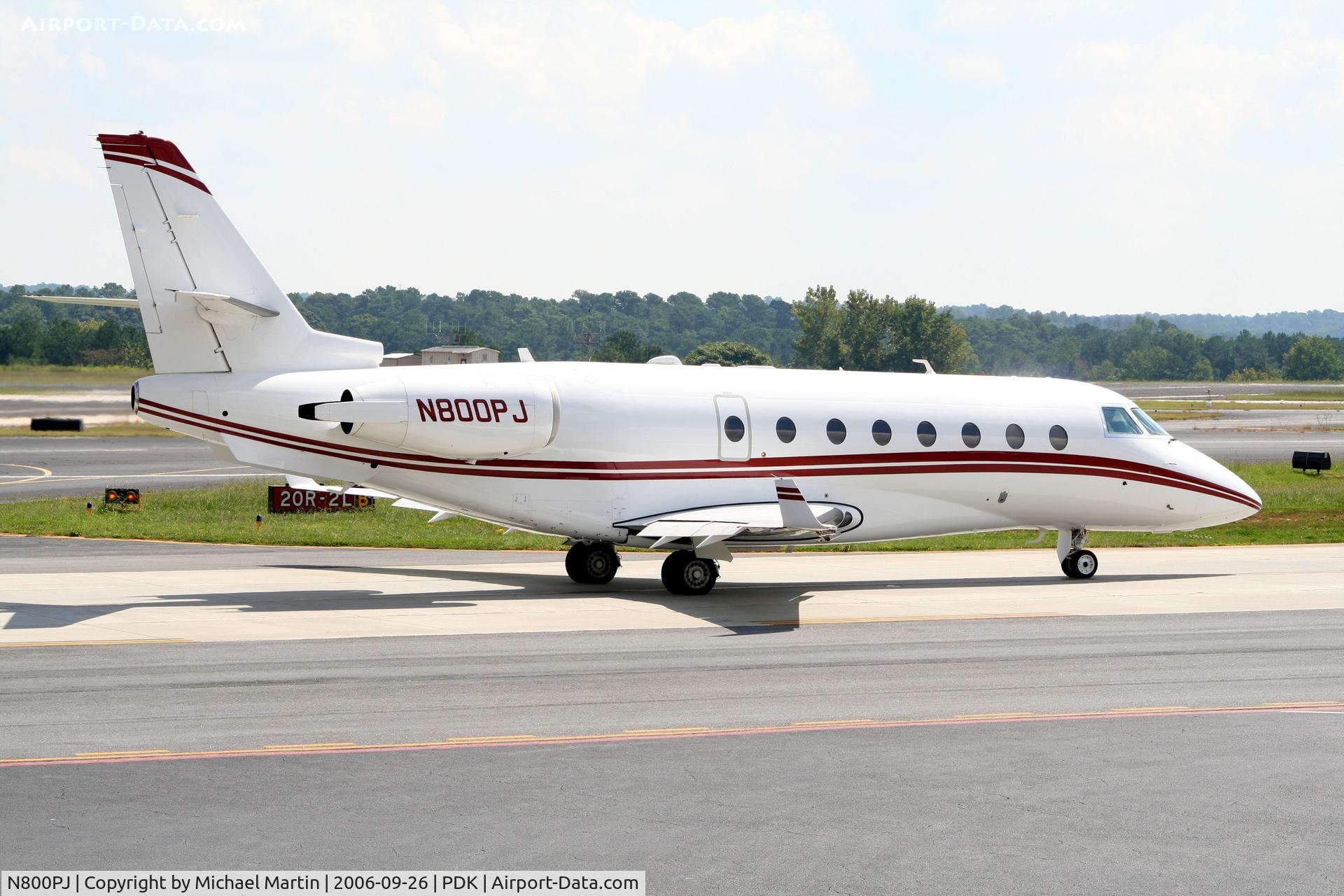 N800PJ, 2000 Israel Aircraft Industries IAI-1126 Galaxy C/N 026, Taxing to Runway 2R