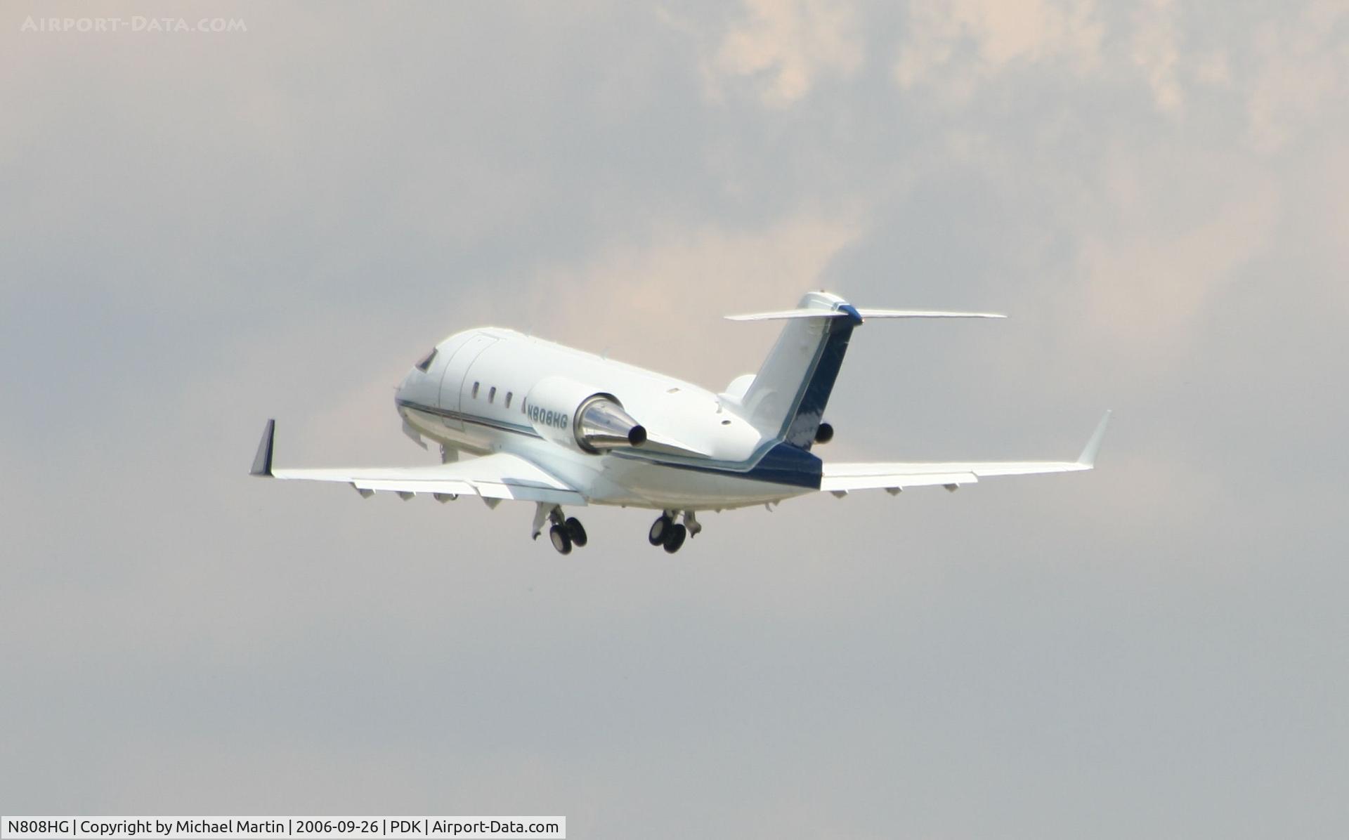 N808HG, 1994 Canadair Challenger 601-3R (CL-600-2B16) C/N 5157, Gear Up!