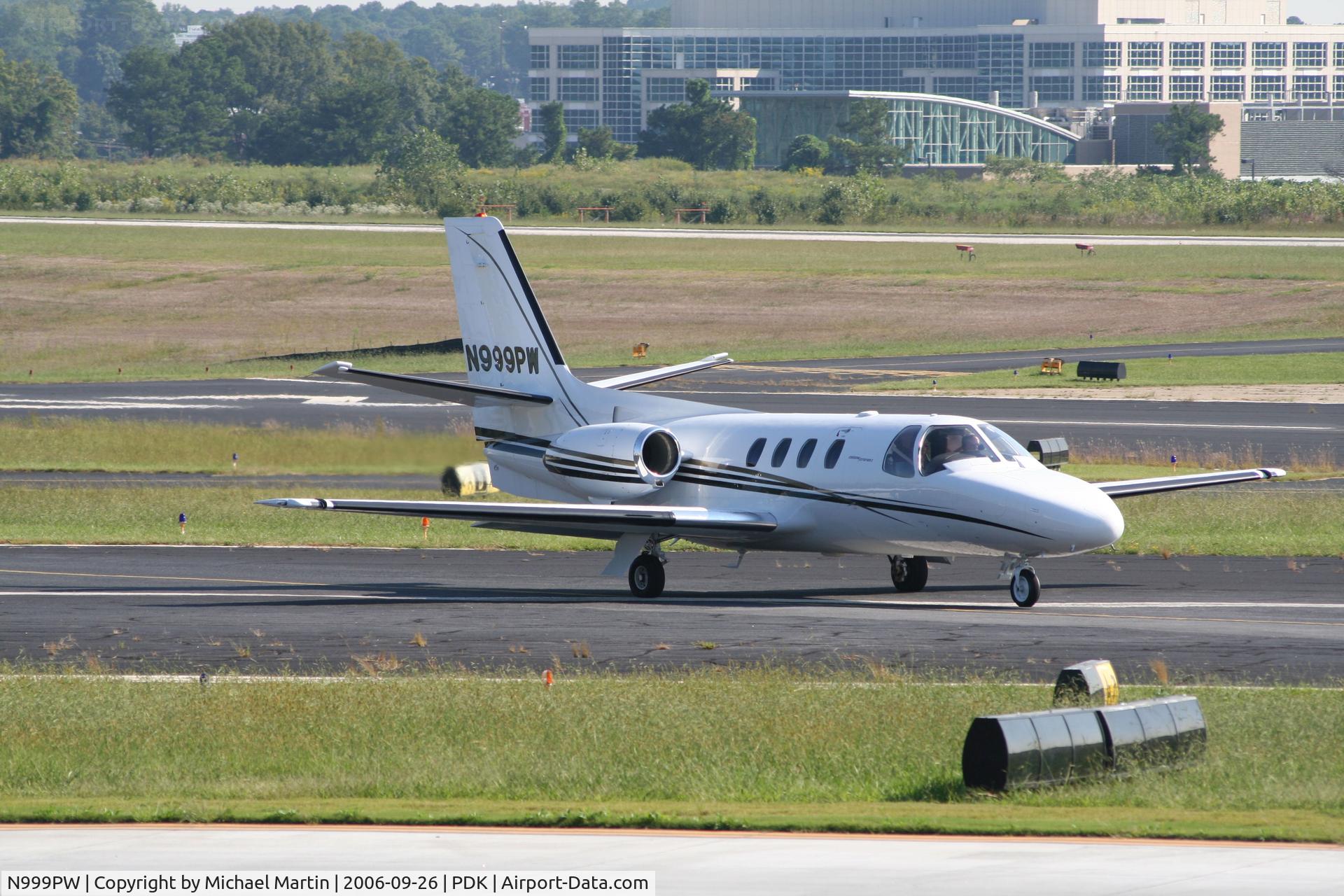 N999PW, 1980 Cessna 501 Citation I/SP C/N 501-0160, Taxing to Runway 2R