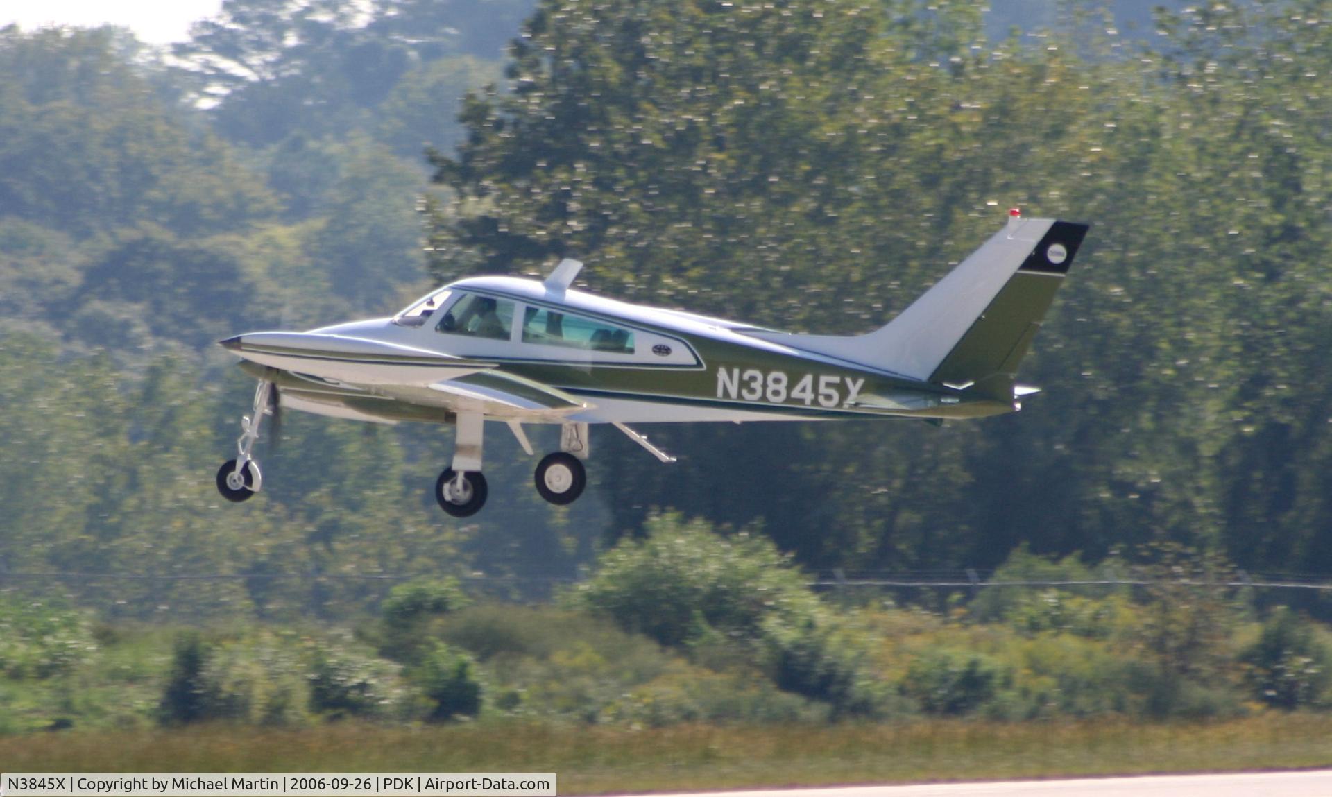 N3845X, 1966 Cessna 310K C/N 310K0245, Departing Runway 2R